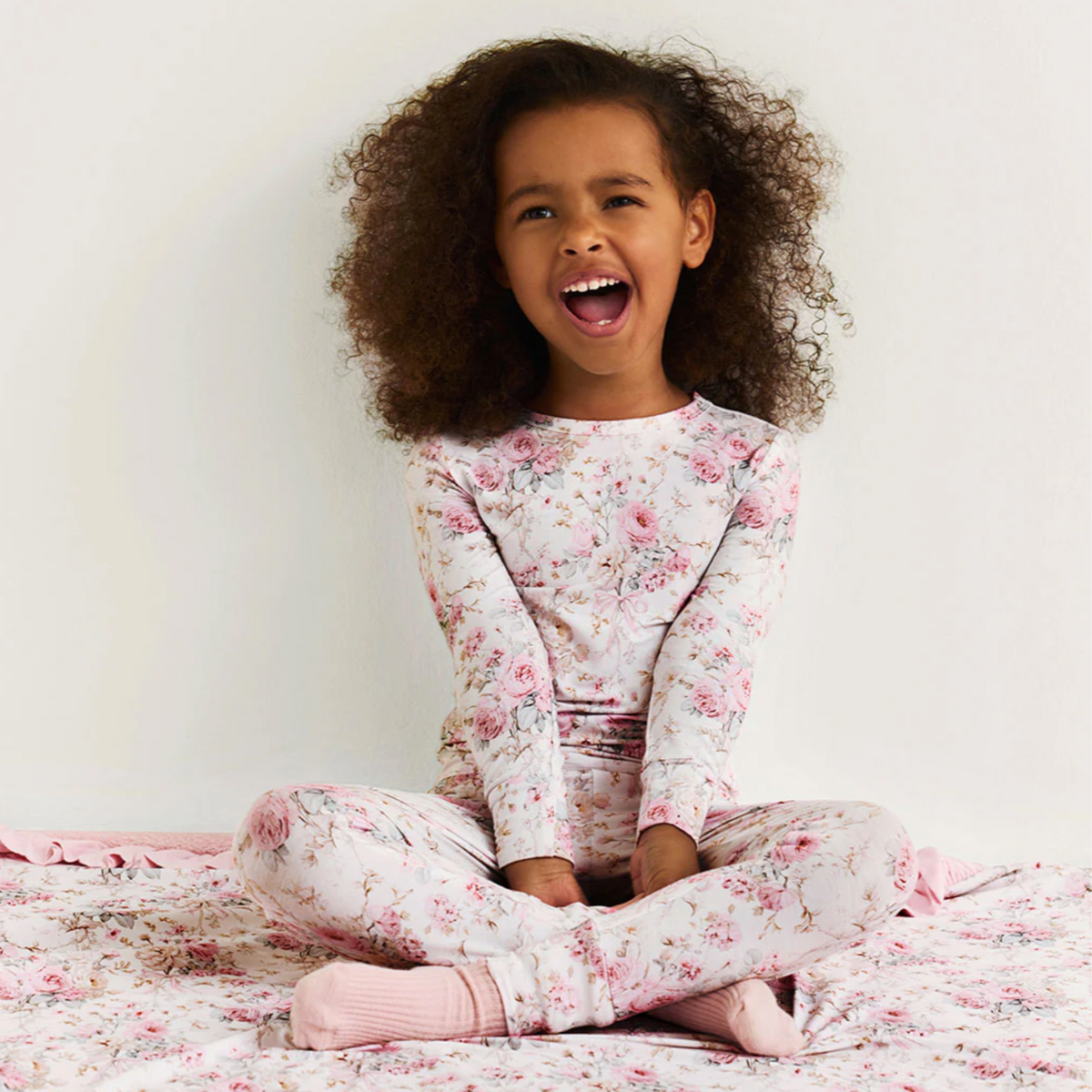 Roberta - Classic Pajama Set