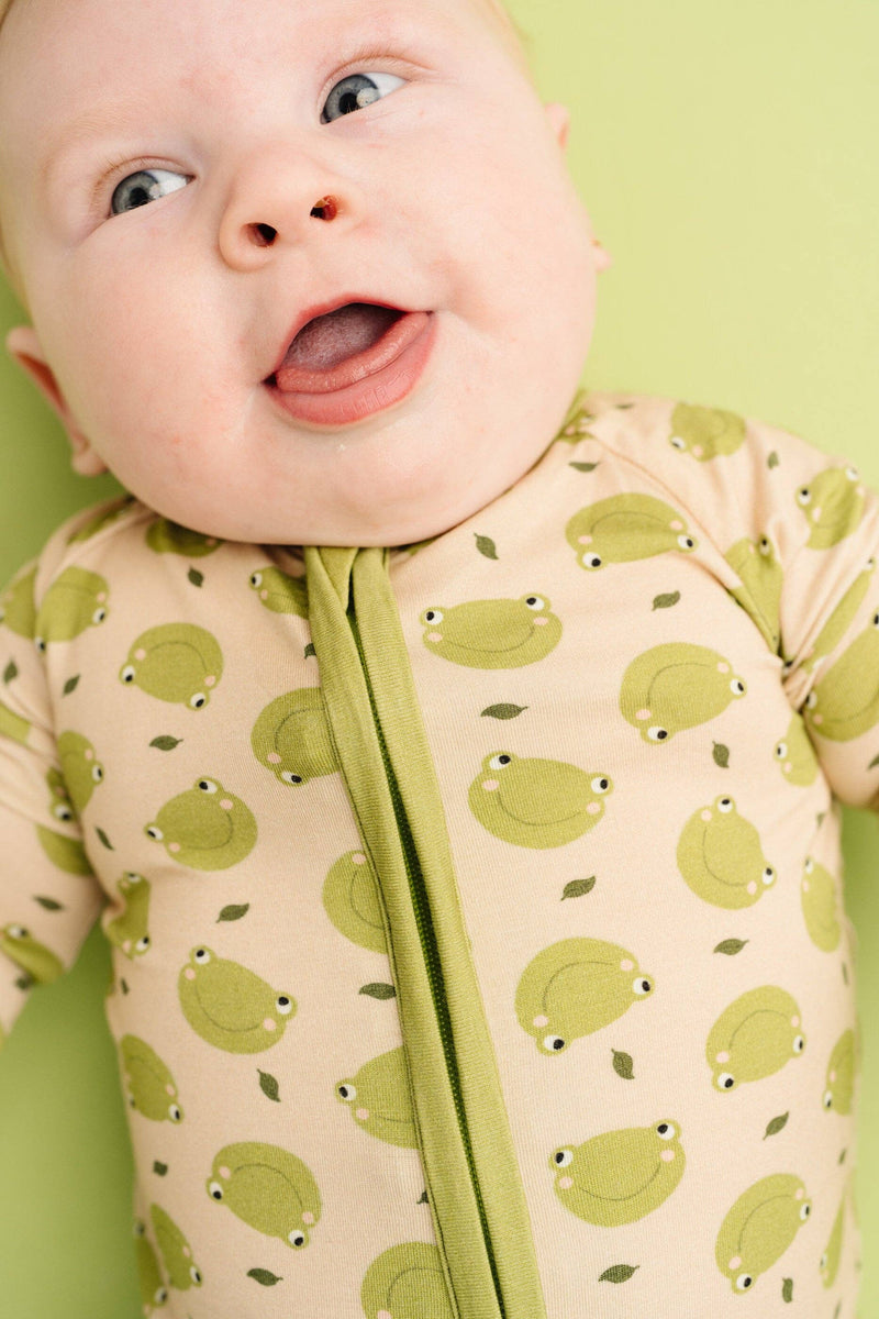 Froggy Friends Bamboo Sleeper: Preemie