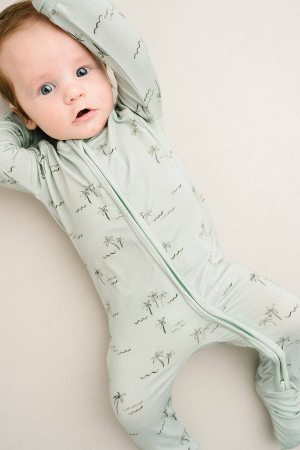 Palm Breeze Bamboo Sleeper: Newborn