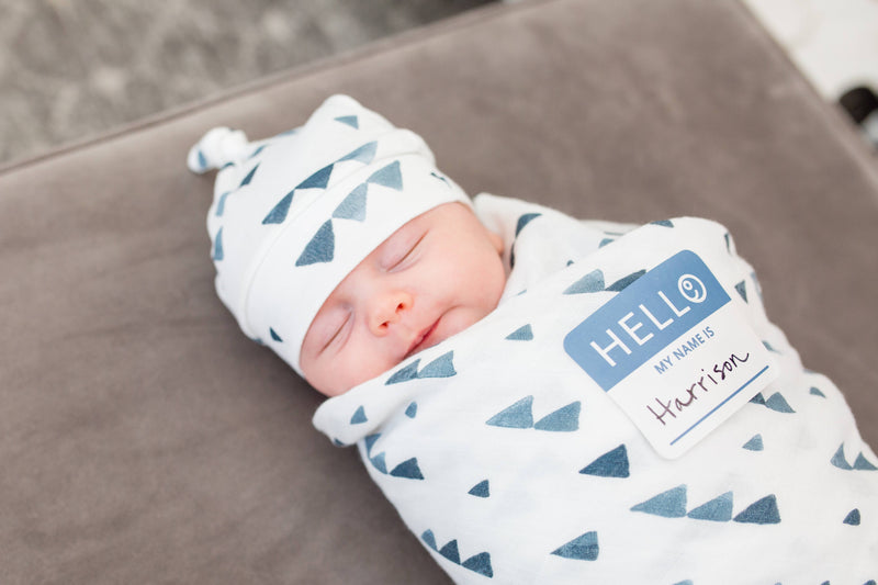 Hello World Blanket & Knotted Hat Set - Navy Triangles