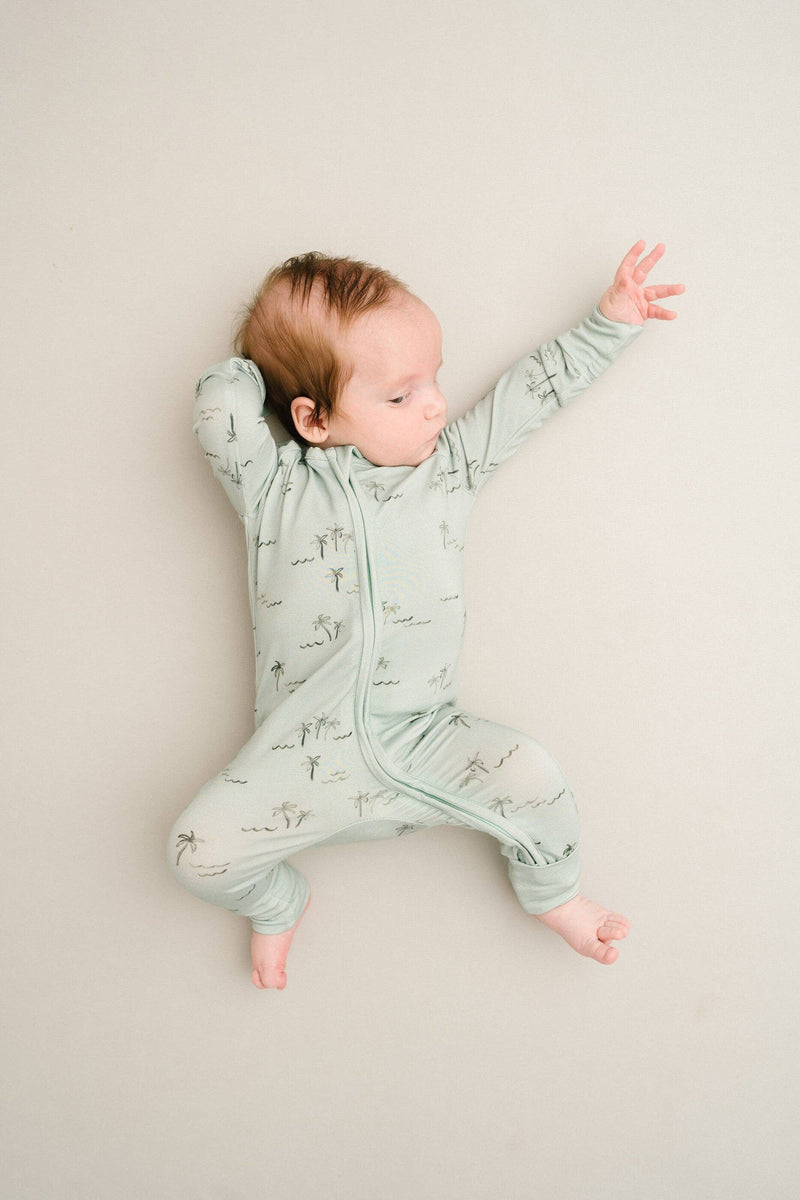 Palm Breeze Bamboo Sleeper: Newborn