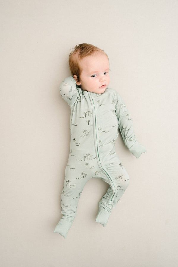 Palm Breeze Bamboo Sleeper: Newborn