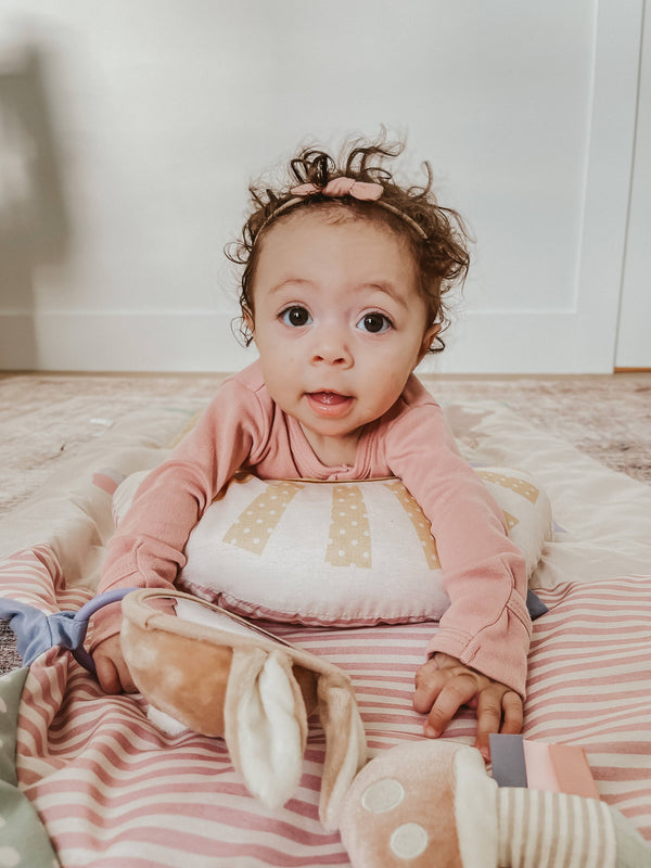 Bitzy Bespoke Ritzy Tummy Time™ Cottage Play Mat