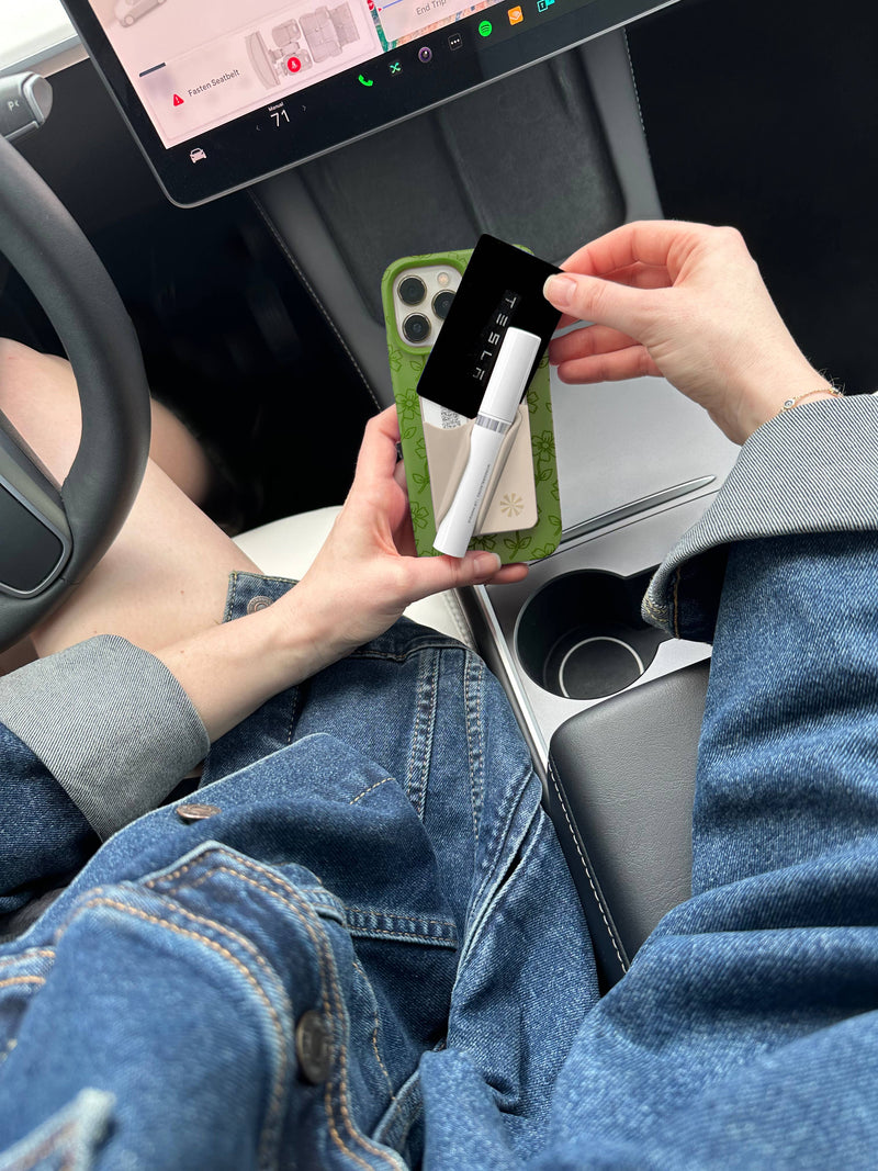 Bare Necessities : Phone-Back Pocket: Pink
