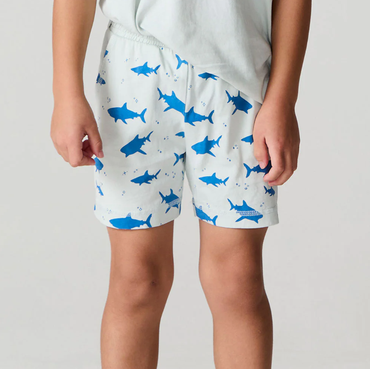 Chaser Shark Around Shorts, casual men's shorts with shark graphic design, featuring a comfortable fit and stylish appearance.