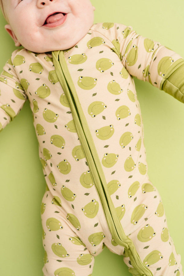 Froggy Friends Bamboo Sleeper: Preemie