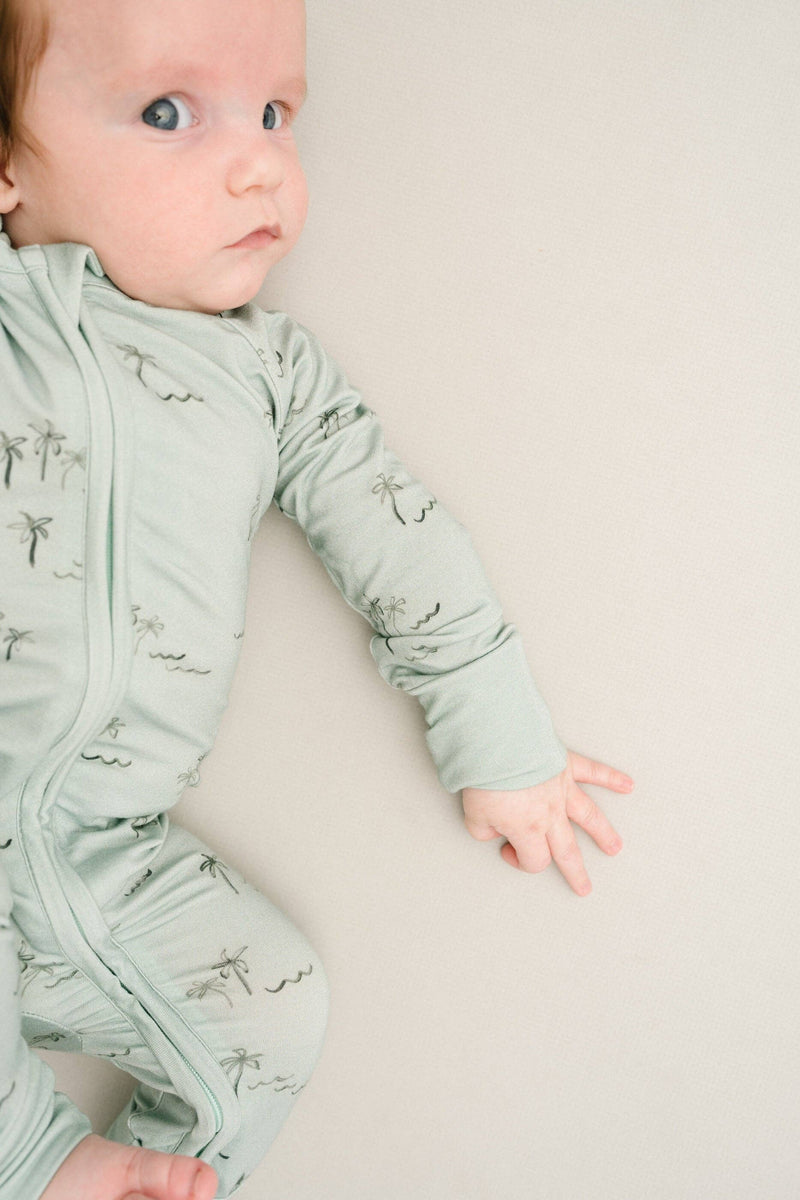 Palm Breeze Bamboo Sleeper: Newborn