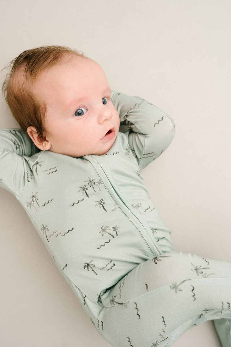 Palm Breeze Bamboo Sleeper: Newborn