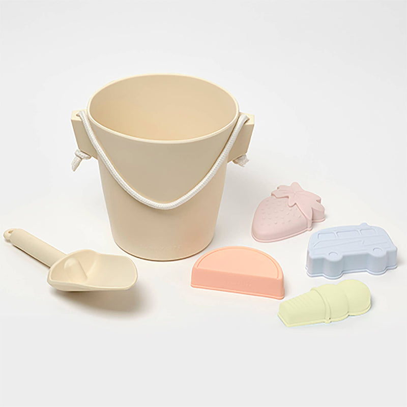 Silicone Bucket & Spade Set Apple Sorbet Multi