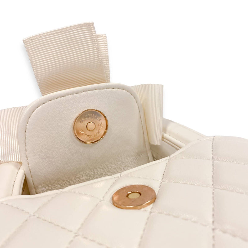 B1360 Floral Applique Quilted Bag (4 Colors): IVORY