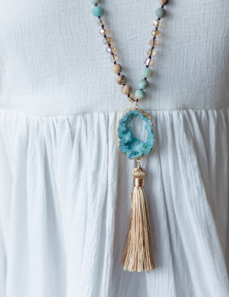 Noha Geode Necklace